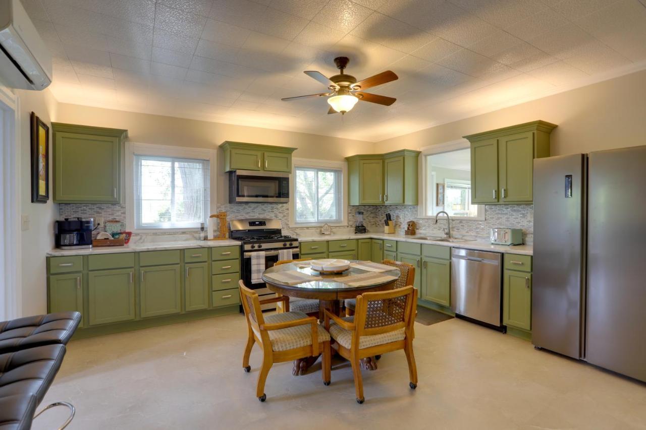 Welcoming Port Clinton Vacation Rental! Екстер'єр фото