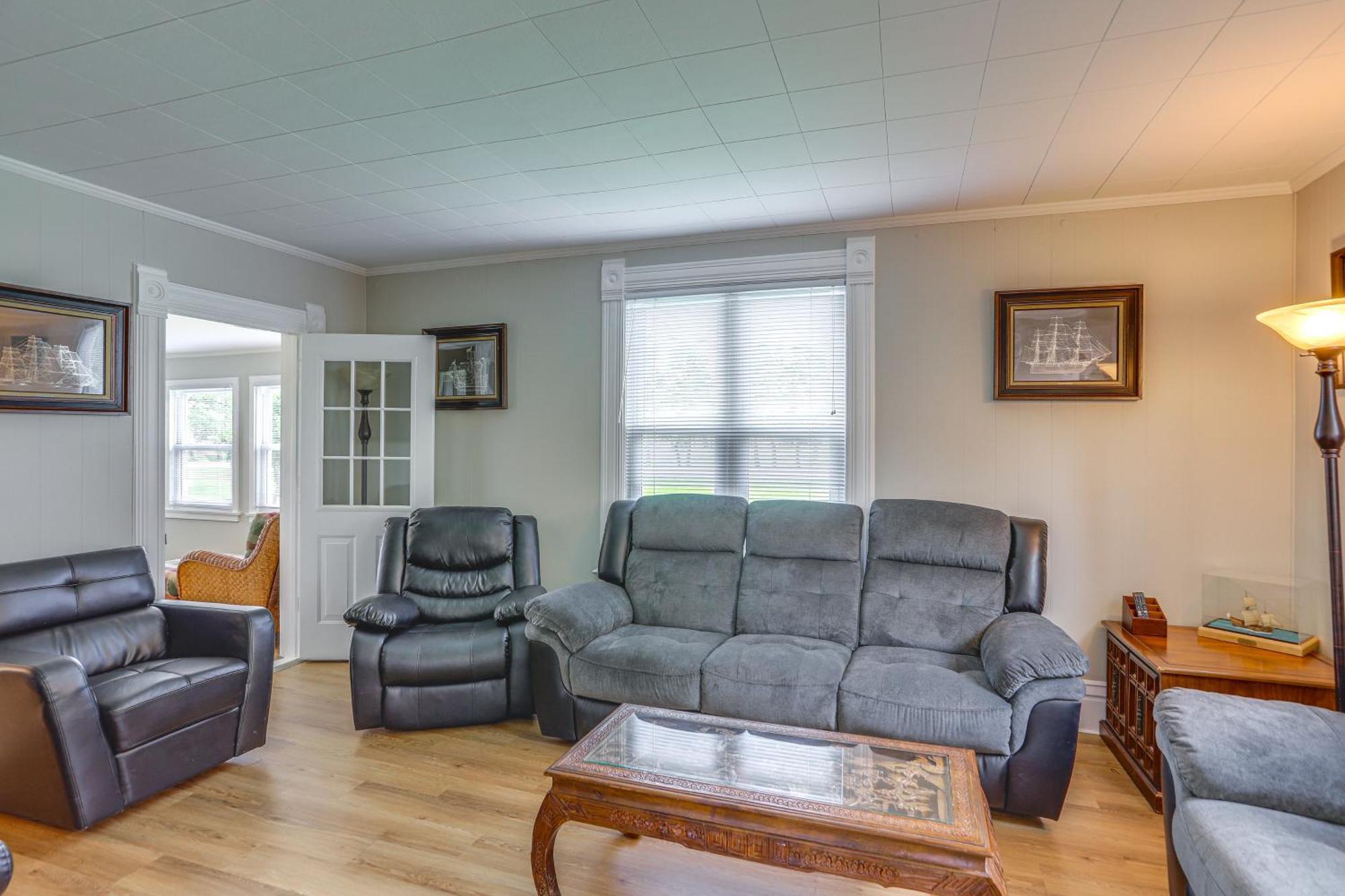 Welcoming Port Clinton Vacation Rental! Екстер'єр фото