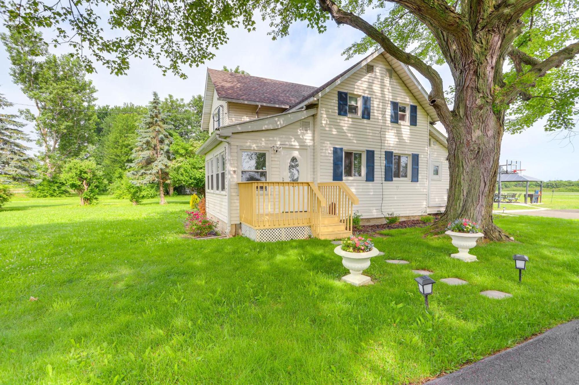 Welcoming Port Clinton Vacation Rental! Екстер'єр фото
